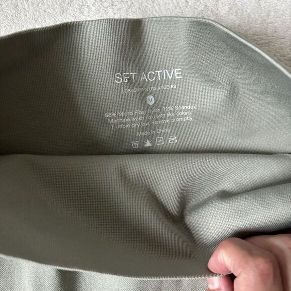 Set Active Set Womens Size Medium Sage Green Leggings Athletic Workout Set Gym - Picture 6 of 6